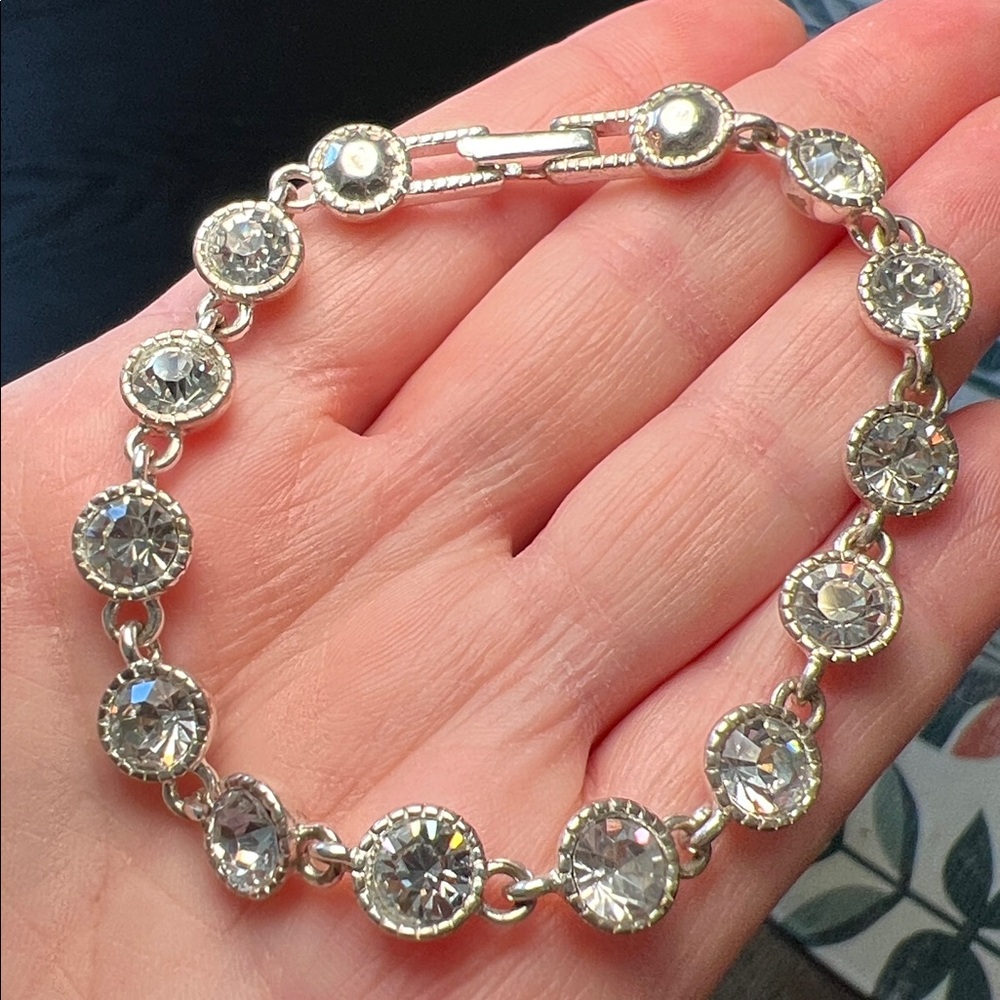Vintage Sparkly Round Clear Rhinestone Diamond Style Silver Tennis Bracelet